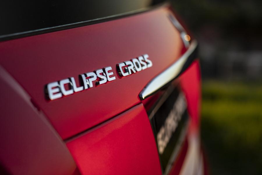 Логотип Mitsubishi Eclipse Cross 2019 года  (ZA) (фото 5 из 32)